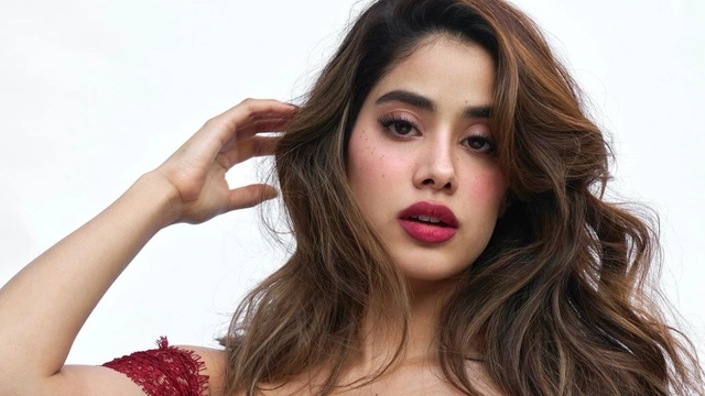 janhvi-kapoor-feels-audience-consumption-of-cinema-forced-bollywood-to-recalibrate-says-it-is-a-good-time